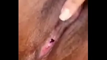 Preview 2 of Italian Pissing Mom Raped Cry - Novinha doida por pau