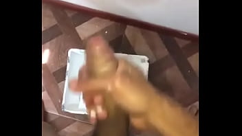 Preview 1 of Xxxinschools - Me ayuda a pintar o me pasas la brocha tu decides