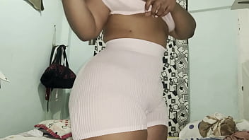 Preview 3 of Mom Small Son Red Xxx Wap - Camara oculta en el vestidor de mi madrastra