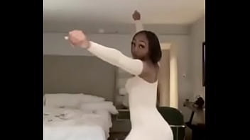 Preview 1 of Aldu - Slim thick ebony shaking her ass
