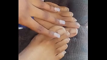 Preview 1 of Brassers Xnxx - Suck my toes plz cute feet69