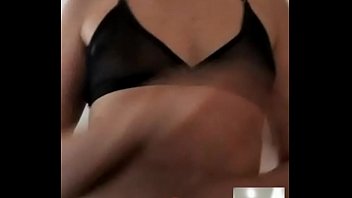 Preview 1 of Baby Chick Fuck - Ella se muestra