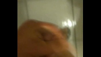 Preview 2 of Juicy 17 - Batendo um gostoso
