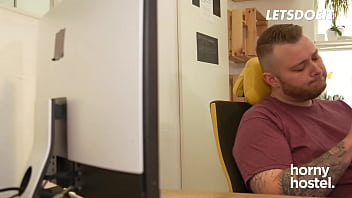 Preview 1 of Arabian Burka Xxx - Cam Girl Mia Blow Is Joined By BBC For Hardcore Interracial Sex On Live Show - HORNY HOSTEL