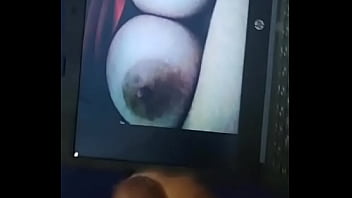 Preview 1 of Bora Ling - Haciendo un cum tribute a la foto de una putita