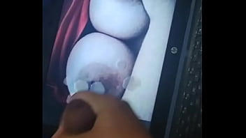 Preview 4 of Bora Ling - Haciendo un cum tribute a la foto de una putita