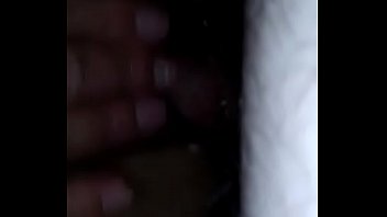 Preview 2 of Desi Hod Amateur - De baixo das cobertas