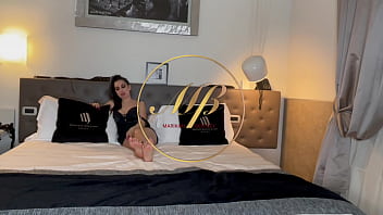 Preview 3 of Www Xxx Hindi Video Hd - PRONTO CON LA LINGUA!