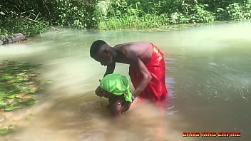 Preview 3 of Istri Maniak Seks - Bang King enjoyed hot sex after a successful bath at the stream