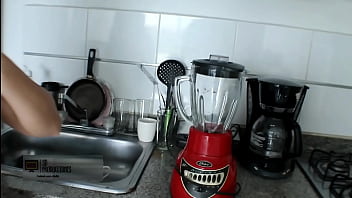 Preview 1 of Hart Core Deep Fucking Video - Estoy muy caliente as&iacute_ que seduzco al t&eacute_cnico de licuadoras para que me folle,  Se corre en mi cara! HISTORIA COMPLETA