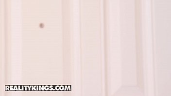 Preview 1 of Cornudo Forced Amateur - Sneaky Sex - (Quinton James,  Ivy Lebelle) - What Are You Thankful For - Reality Kings