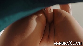 Preview 3 of Virgin Fuck Machine First Time - MARISKAX Busty Latina MILF Mariska fucked by her lover