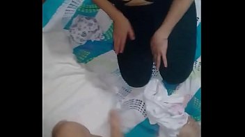 Preview 3 of Milfm8com - AS&Iacute_ LO CH*** ESTA JOVENCITA ENOJONA
