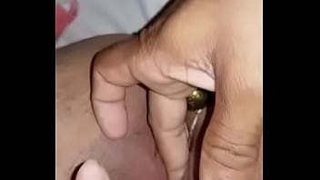 Preview 3 of Husband And Wife X Videos - Usando bolinhas na buceta