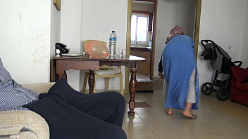 Preview 1 of Son And Mom Sex In India - A Muslim maid is disturbed when she sees his big black German cock