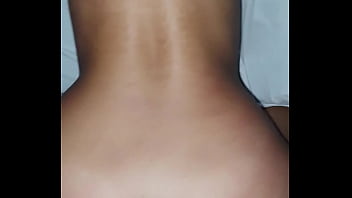 Preview 1 of Curvy British Pov - Novinha de QUATRO algemada rebolando gostoso sem camisinha