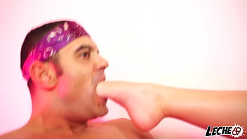 Preview 4 of Wtf Com - Masajeando y follando el tremendo culazo de Susy Gala