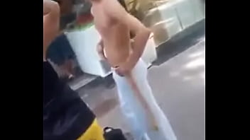 Preview 4 of Widz Porn Com - capoerista hetero de pau duro na rua