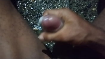 Preview 2 of Prone Fucking In Bus - tocandose rico asta tirar la rica leche que guarda en sus ricos huevos