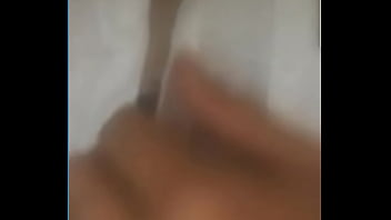 Preview 1 of Thvideowhore - hot nipples....this is my boyfriend in Rio de Janeiro......o meu namorado no Rio de Janeiro....peitinhos....
