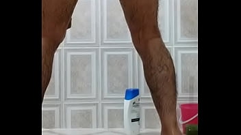 Preview 2 of Israel Tenns - Delicioso solo en la ducha
