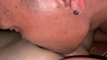 Preview 3 of Teen Fucks Bus Driver - mi padrastro llega cansado del trabajo y el me pide que mame su polla hasta venirse