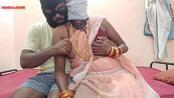 Preview 1 of Giant Boots Darling - ऑनलाइन दोस्ती फिर चुत चुदाई का मजा