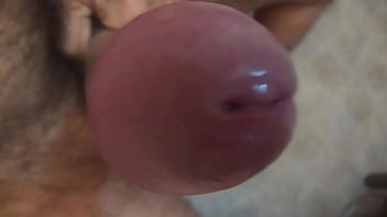 Preview 2 of Plastic Bag On He - Pija de maduro que la pone muy profunda