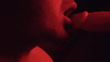 Preview 2 of Mdh Sw - Deslechando pene a mamadas