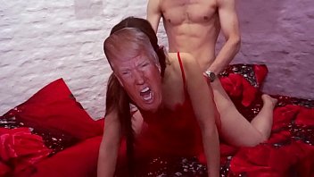Preview 4 of Lesbo Fuk Men - Doggystyle and Trump mask. really? I was bored