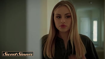 Preview 1 of Yasli Parti Porno - ADULTMOBILE - Naughty Jamie Michelle Cheats On Her Husband With Pool Boy Nathan Bronson &amp_ Gets Her Pussy Fucked Hard