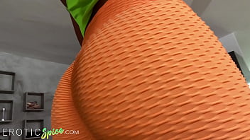 Preview 1 of Horny Sunbathing - DEVIANTE - Dutch Fitness Babe Romy Indy Massaged and Fucked in the Gym
