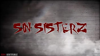Preview 1 of Fimily Videos - Doggy styles on my Stepsisterz