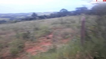 Preview 1 of Keras Indonesia - ENFIEI A PICA NA LOIRINHA NO MEIO DA ESTRADA EM PUBLICO (assista completo no xvideos RED )