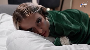Preview 1 of Tablo Riley Rider - Sharing The Bed With StepSister on Vacation. She Got Scared and Got Cum on Her Panties...