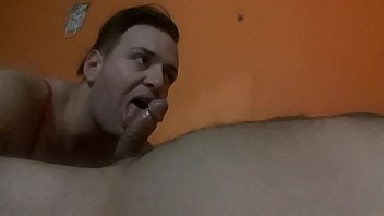 Preview 1 of Bite Cock Finish - Chupando gostoso o amigo aqui do x v&iacute_deos