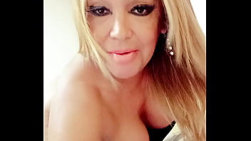 Preview 1 of Sanny Xxcc - Bella y sexy Carolina