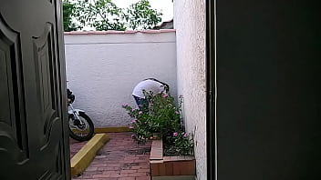 Preview 2 of Aniko Seni Kuop - por eso es que amo mi trabajo,  cuando menos piensas tienes sexo con tus clientes
