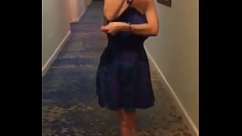 Preview 1 of Seachjepang Kimcil - Milf flashing