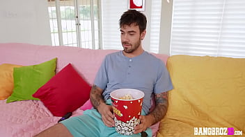 Preview 1 of First Time Seduce On Hidden Cam - Sweet Teen Kelsey Kane Exploding Popcorn