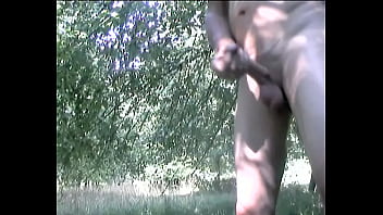 Preview 3 of Colton Steele - geiles Outdoor wichsen