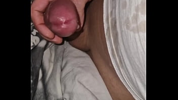 Preview 3 of Tiny Milf Tube Creampie - oggi fa freddo,  forse una sega aiuta a riscaldarmi