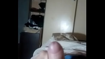 Preview 1 of Eva Gummi - Tio espa&ntilde_o se masturba