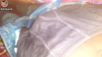 Preview 1 of Badi Badi Pussy Wali Bhabhi - Hello I&#039_m interested gay boy I&#039_m top