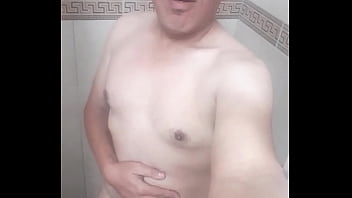 Preview 4 of Madame Clod - Chico masturb&aacute_ndose  Hondure&ntilde_o