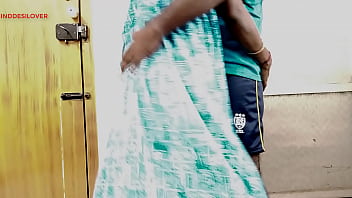 Preview 1 of Old Girl First Time Pron Viedo - देसी जवान लड़के के साथ पहली बार सेक्स