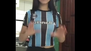 Preview 3 of Nikki Nova Tube - Novinha dan&ccedil_ando
