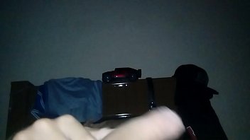 Preview 1 of French Foot Manon - Menino roludo do pau lindo batendo punheta