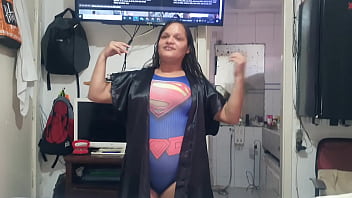 Preview 2 of New York Yoga - Liga da justi&ccedil_a porno !!! Homen aranha  mulher maravilha e Supergirl no castelo dos sonhos