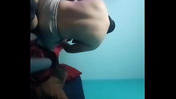 Preview 3 of Mom Bazi - Mi vecino me coge cada que esta caliente pt2